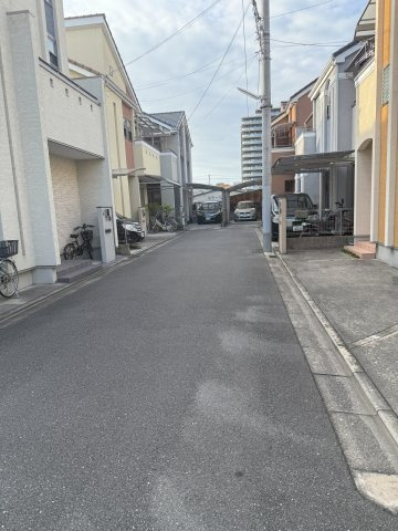 東大阪市俊徳町２丁目戸建ての前面道路含む現地写真