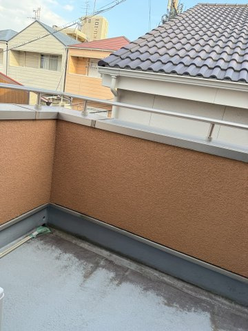 東大阪市俊徳町２丁目戸建てのバルコニー