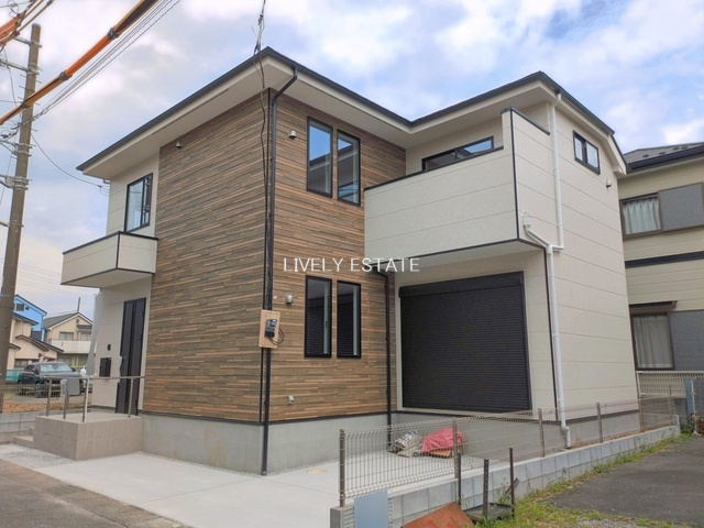 越谷市谷中町1丁目 新築分譲住宅