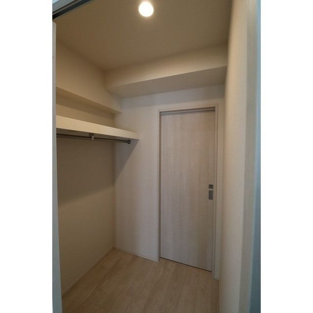 OPUS RESIDENCE SHINSAIBASHI SOUTHの洋室