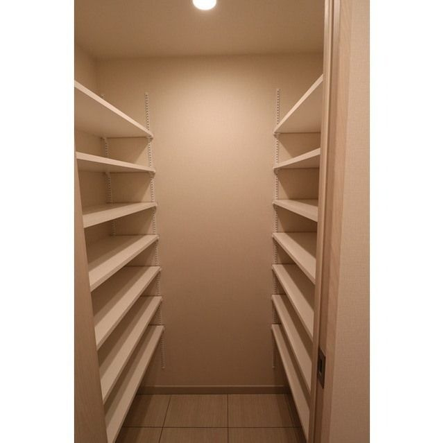 OPUS RESIDENCE SHINSAIBASHI SOUTHの収納