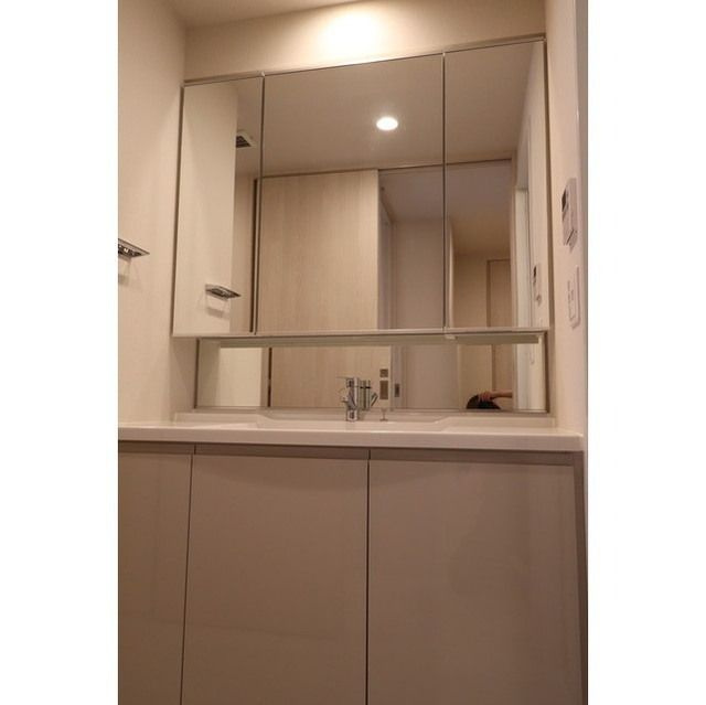 OPUS RESIDENCE SHINSAIBASHI SOUTHの洗面所