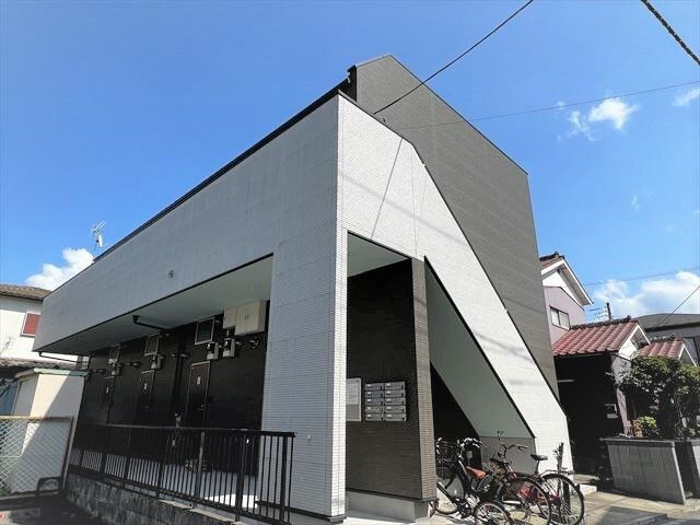 ソレイユ検見川の外観
