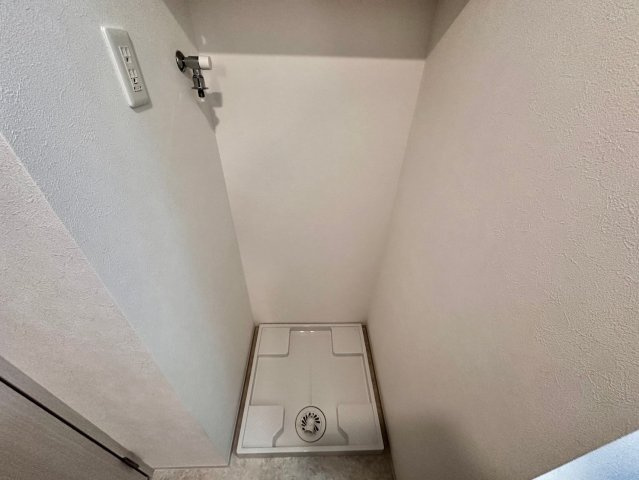 レジデンスh忍町の洗面所
