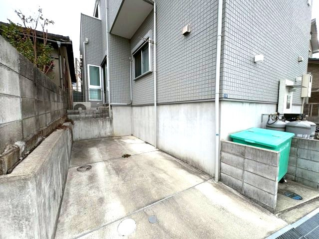 あんしん＋沢田08-3004の駐車場