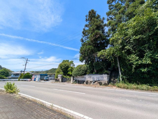 食場町土地の前面道路含む現地写真