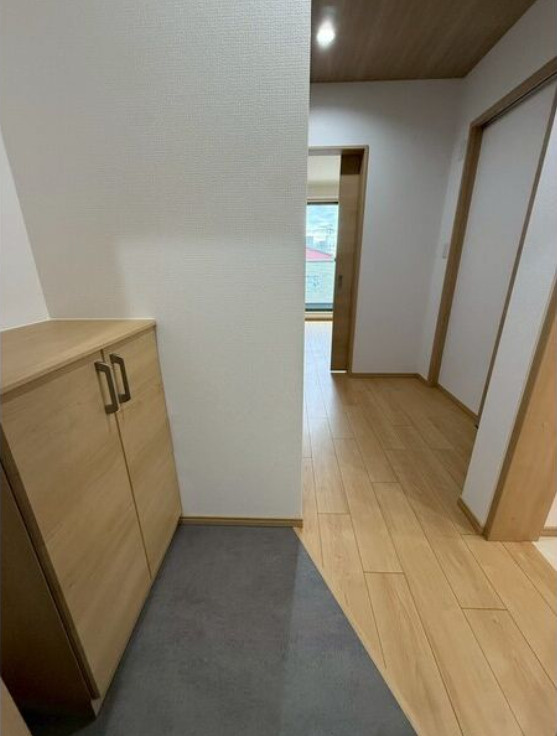 スターブル野並の玄関