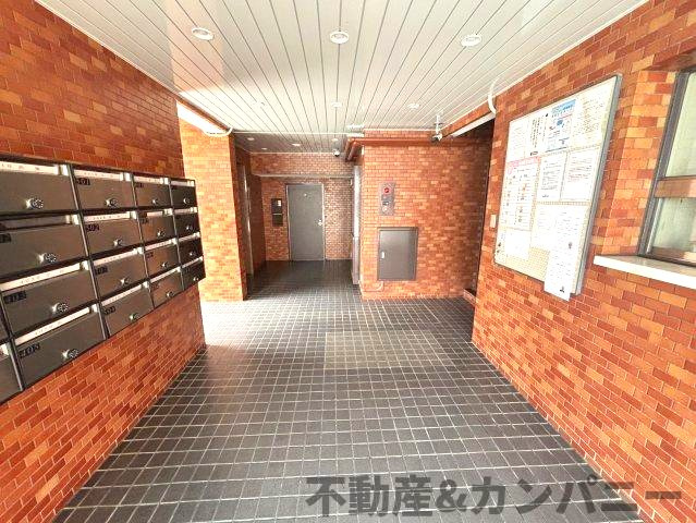 シャンボール喜与町のエントランス|建物の内部です