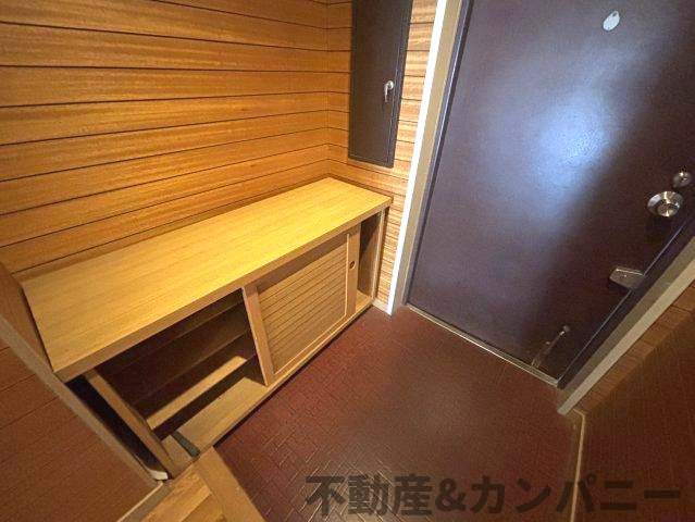 シャンボール喜与町の玄関|玄関収納です