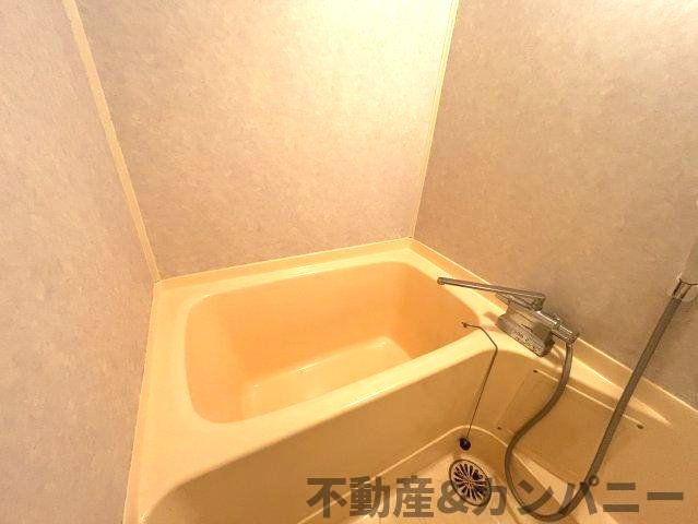 シャンボール喜与町の浴室|落ち着いた空間のお風呂です