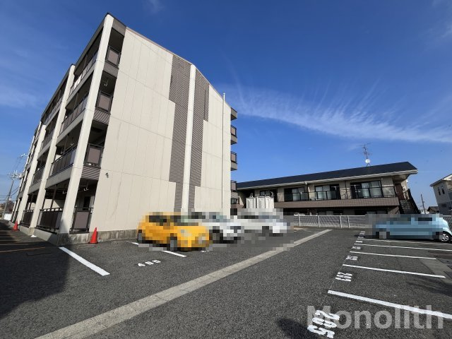 ヴェルドミールの駐車場