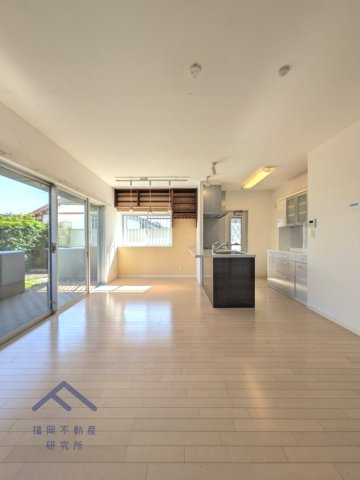 エイルマンション開成Ⅱプレシャスの居間・リビング