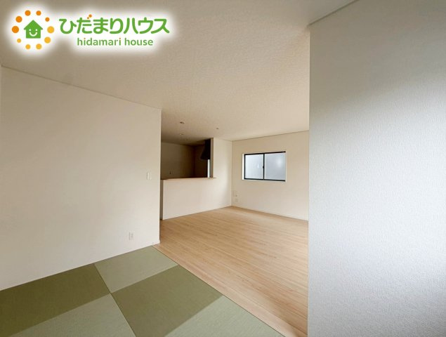 いわき市小名浜第10　新築戸建　2号棟の和室|リビングには和室が隣接し、お子様の遊び場や家事スペースにも大活躍です☆