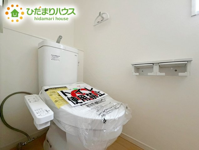 いわき市小名浜第10　新築戸建　3号棟のトイレ|1・2階にトイレあり。階段を降りなくてもいいので、高齢者の方も優しい☆彡
