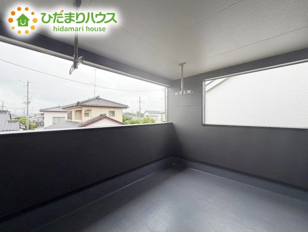 いわき市小名浜第10　新築戸建　3号棟のバルコニー|広々としたバルコニーは、大量の洗濯物を干しても余裕！お布団だって、家族全員分をいっきに干せますね(^O^)