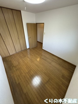 【洋室】 | サンヴィオレ | 使い勝手のいい洋室です