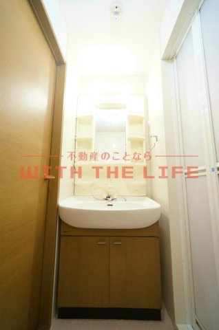 バティール西小森野【キャッシュバック対象物件】の独立洗面台|朝の身支度には欠かせない独立洗面化粧台