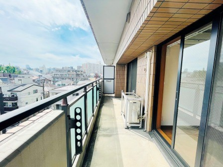 本駒込Kマンションのバルコニー|※別部屋写真