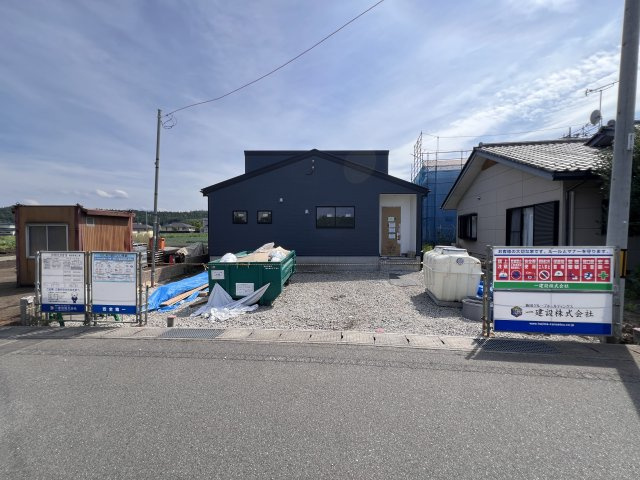 新築　安中市松井田町二軒在家　Livele Garden.S　2号棟の駐車場|　駐車スペースは並列2台分可能です！
