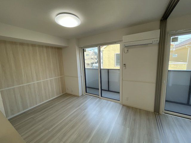 グランベールの居間・リビング|別のお部屋の写真です