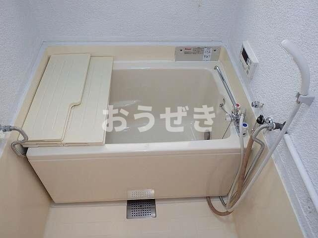ジェリクルハウスの浴室