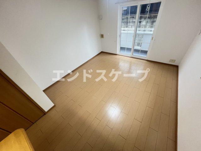 ローズガーデンイーストの居間・リビング|高崎、前橋のお部屋探しはエンドスケープまで！お客様の理想お聞かせ下さい♪