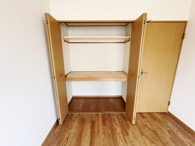ドミール稲荷町の収納