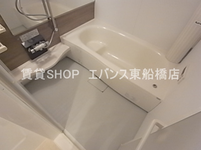 【浴室】 | グランドゥールB | 日々の疲れを癒すお風呂付です
