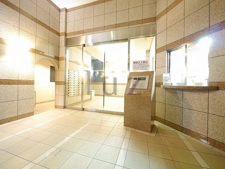 アールケープラザ新横浜Ⅱのエントランス|高級感漂うエントランス！
