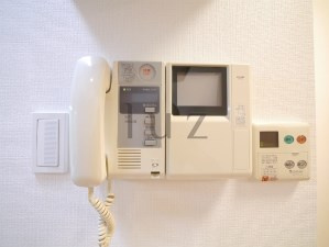 アールケープラザ新横浜Ⅱのセキュリティ|安心のモニター付きインターフォンです。