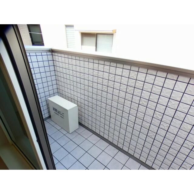 アベリアのバルコニー