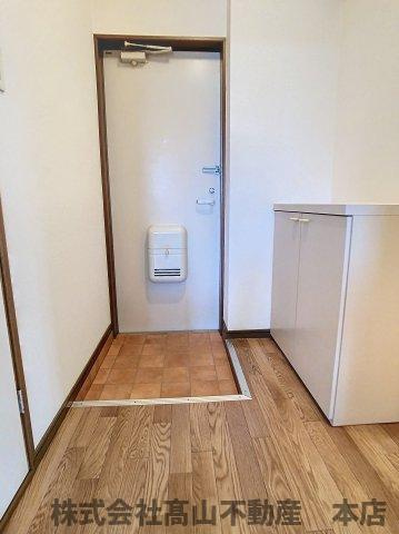 エルディム宗像の玄関