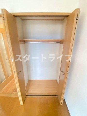 大阪市淀川区東三国６丁目の賃貸マンションの収納
