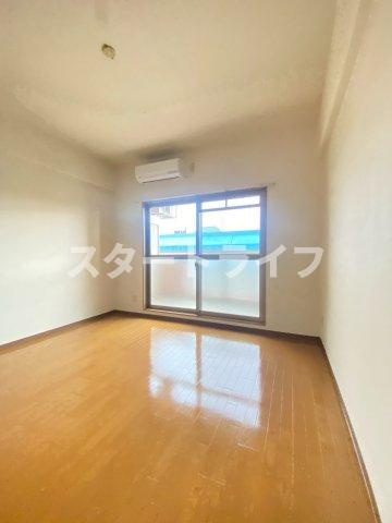 大阪市淀川区東三国６丁目の賃貸マンションの寝室