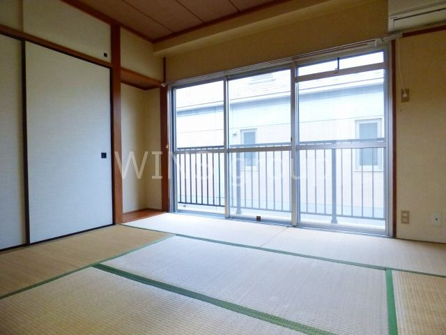 世田谷区砧３丁目の賃貸マンションの設備|365日快適に過ごせるエアコン付きです