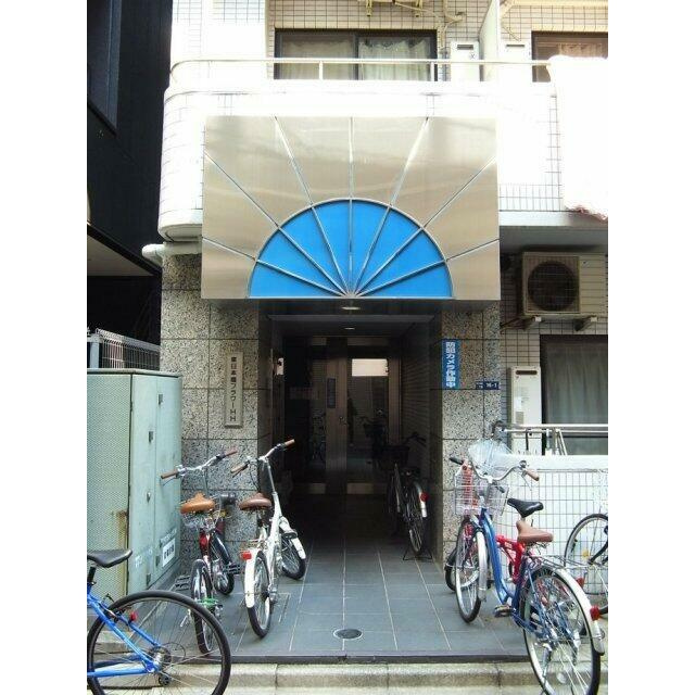 東日本橋フラワーハイホームのエントランス