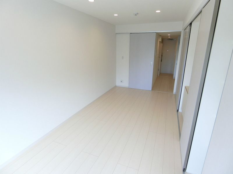 鎌ケ谷市右京塚の賃貸マンションの居間・リビング