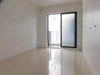 ブローニュ府庁前の内装