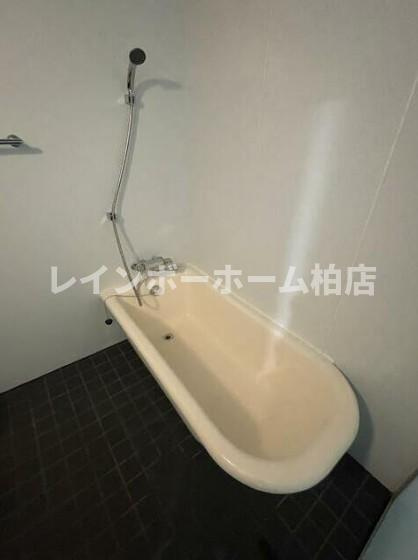 特典：仲介手数料が無料です!!の浴室|お風呂です