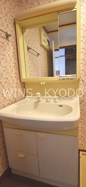世田谷区赤堤２丁目の賃貸マンションの洗面所