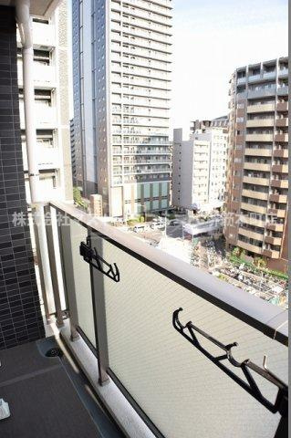 プレサンス松屋町駅前のバルコニー