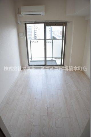 プレサンス松屋町駅前の居間・リビング