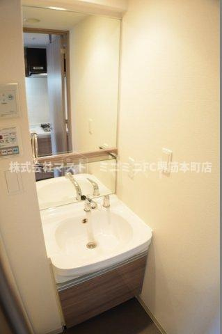 プレサンス松屋町駅前の洗面所
