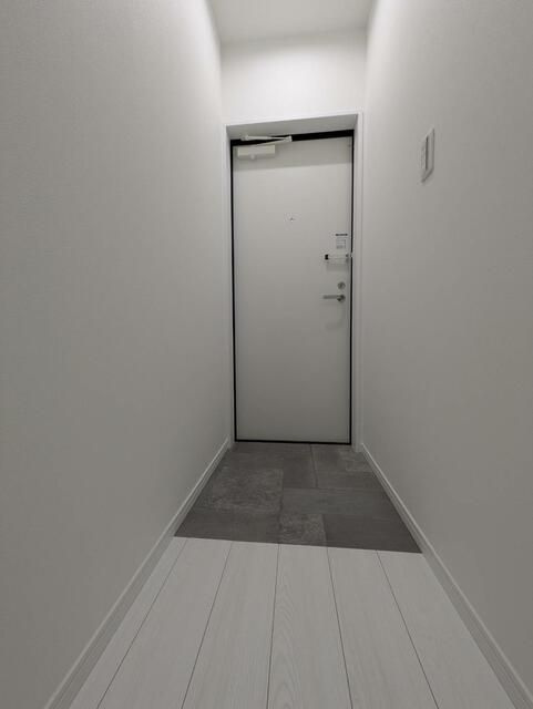 グランテラスせんげん台の玄関