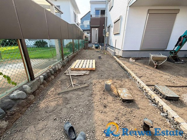 新規戸建　茅ヶ崎市浜之郷の駐車場