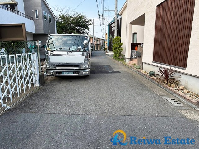 新規戸建　茅ヶ崎市浜之郷の前面道路含む現地写真