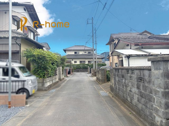 第1石岡市東光台　新築戸建て　1号棟の前面道路含む現地写真|周辺環境も併せて案内致します♪
閑静な住宅地で笑顔あふれる新生活！
ぜひ現地へお越しください♪