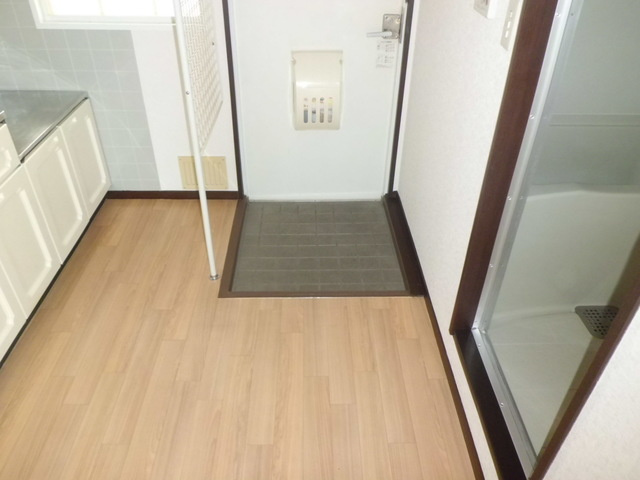 シティライフ岡本の玄関