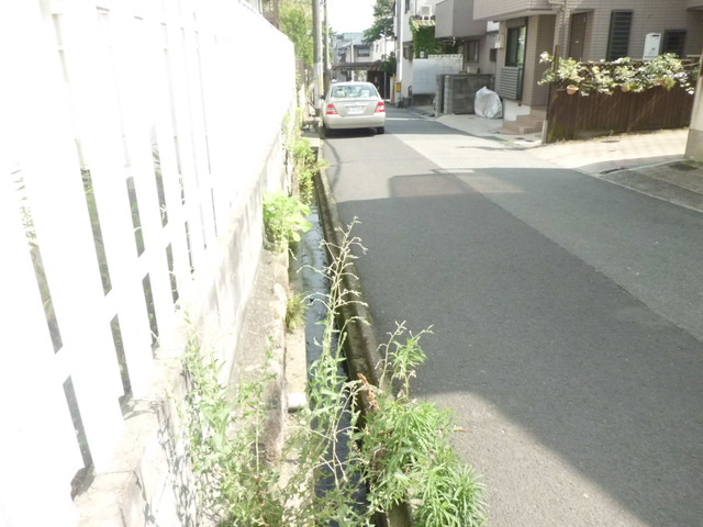 シティライフ岡本のエントランス