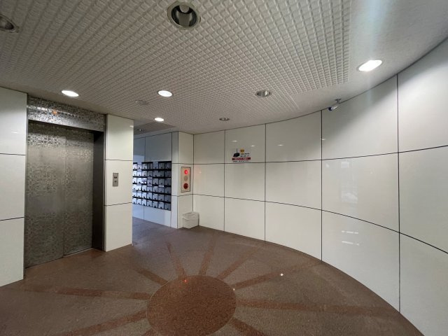 ホームズ隅田のロビー